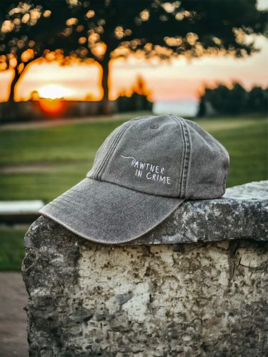 pawtner in crime sapka - vintage black