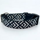 Feketén fehéren kutya nyakörv