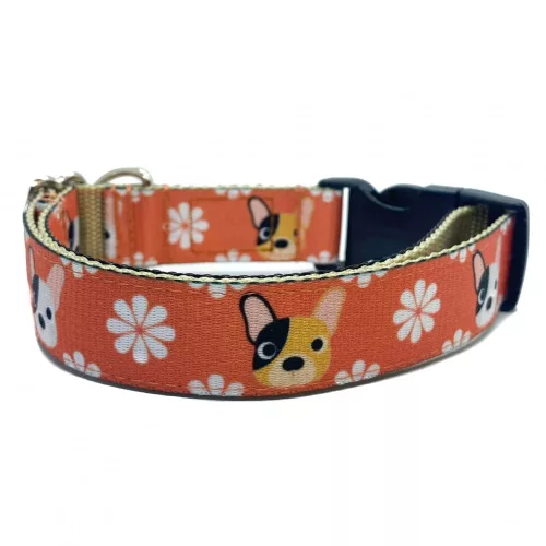 Rózsaszín bucis kutya nyakörv